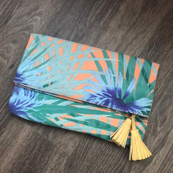 Urban Outfitters Handbags - Urban Outfitters Clutch